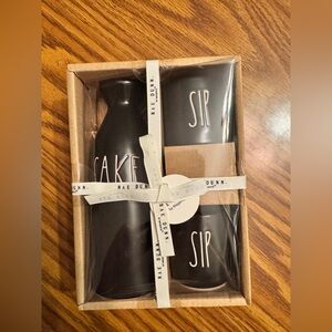 Rae Dunn Sake Set